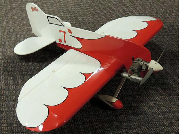Gee Bee Profile 40